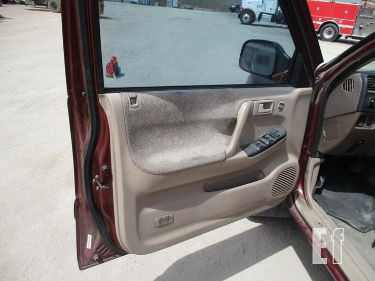 2002-isuzu-rodeo-image-12