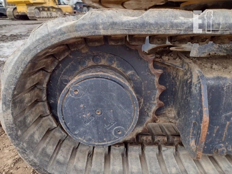 2019-deere-35g-image-38