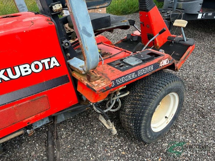 2001-kubota-f2100-image-6