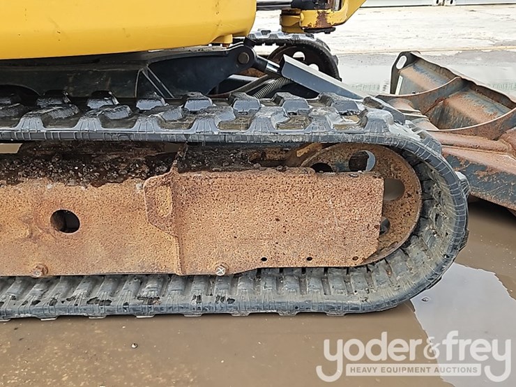 2013-caterpillar-303-image-12