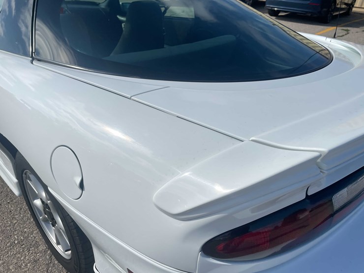 #6877-•-2000-chevy-camaro-z28-(has-wi-title)-(neenah,-wi)-image-23