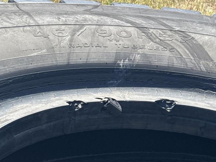 bridgestone-haul-truck-tire-46/90r57-image-2