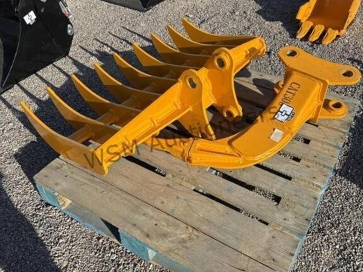 caterpillar-305-image-2