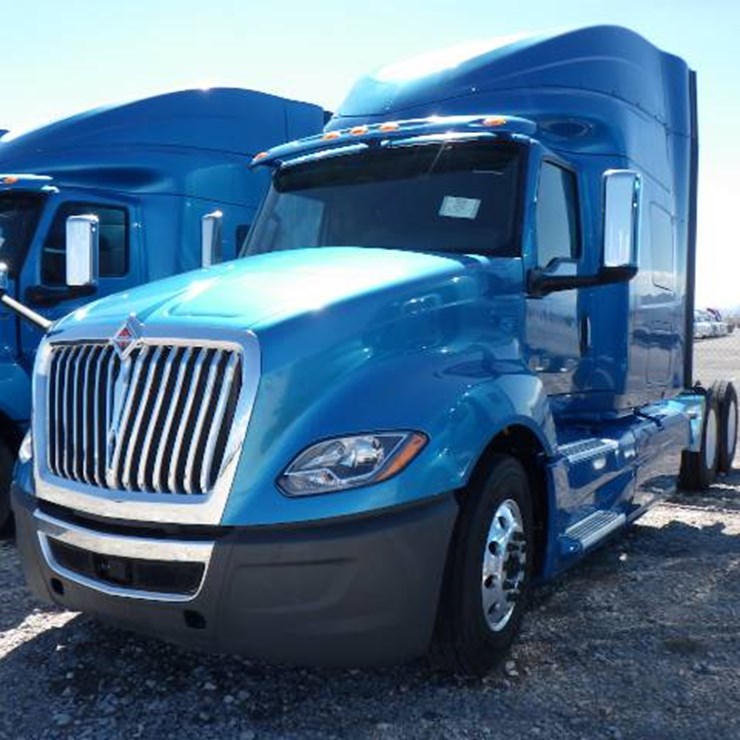 2019 INTERNATIONAL LT