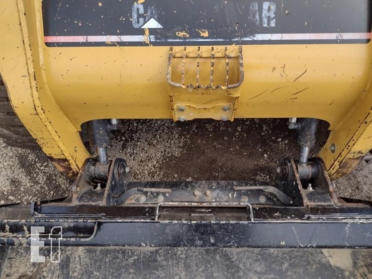 2005-caterpillar-262b-image-17