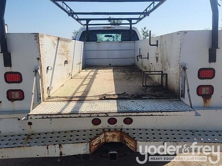 2014-ford-f350-image-21