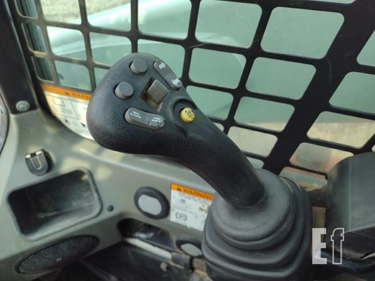 2012-bobcat-t750-image-9