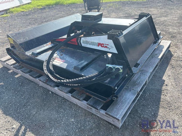 brushfox-xhd72-72in-rotary-brush-cutter-skid-steer-attachment-image-2