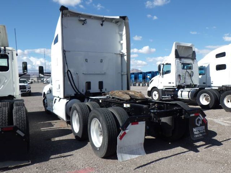 2018-kenworth-t680-image-9