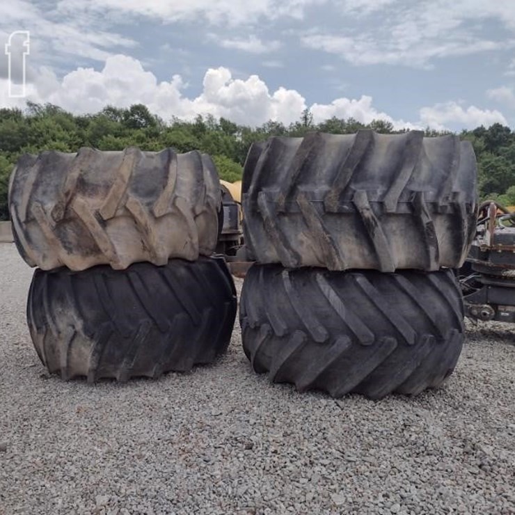 (4) GOODYEAR 67X34.00 WHEEL LOADER TIRES