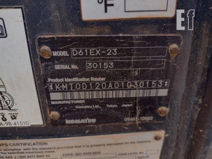 2015-komatsu-d61ex-23-image-5
