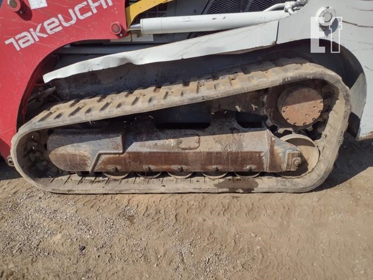 2013-takeuchi-tl12-image-21
