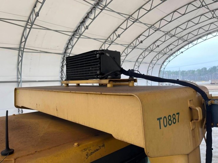 2017-caterpillar-d11t-image-25