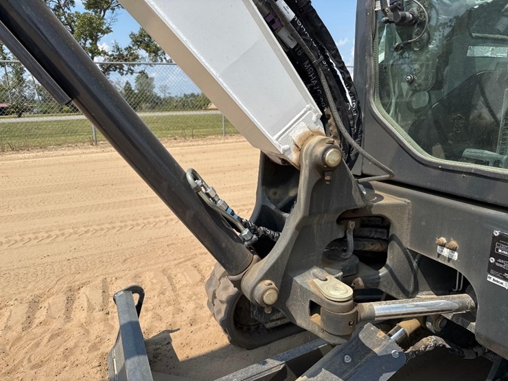 2023-bobcat-e35-image-18