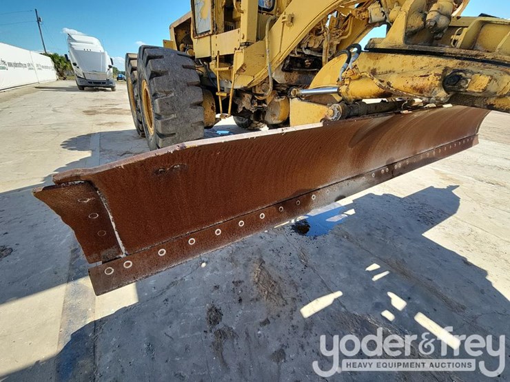 caterpillar-16g-image-34