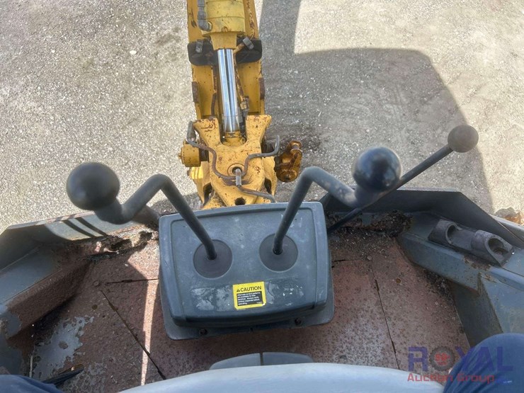 2007-deere-310g-image-10