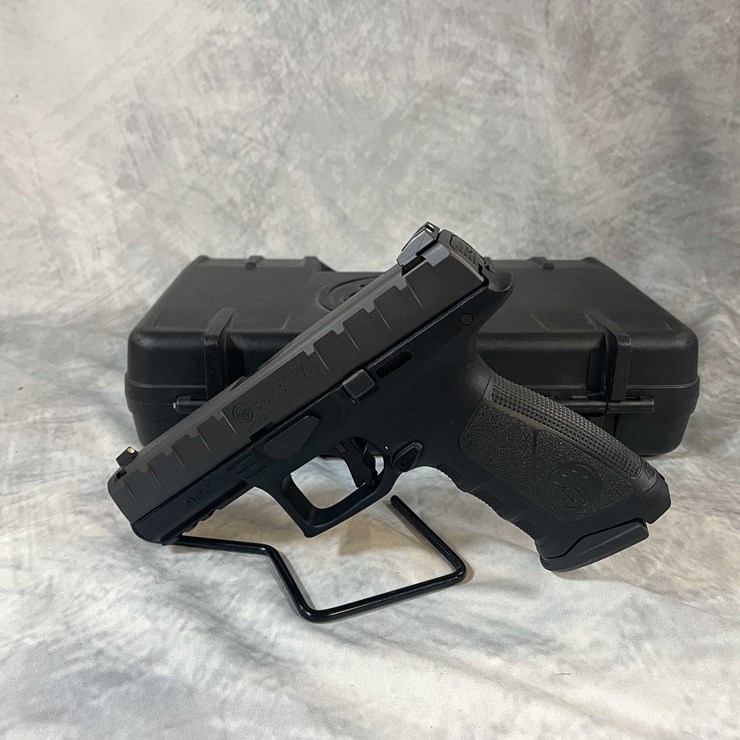 #4795 • Beretta APX 9mm Luger Pistol, SN: A126539X