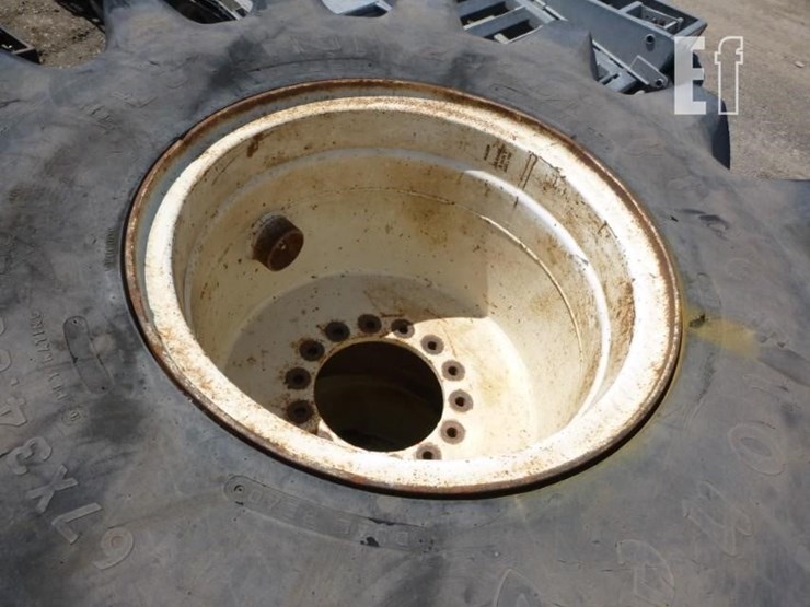 (4)-goodyear-67x34.00-wheel-loader-tires-image-4