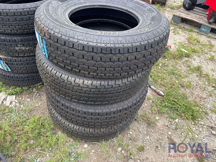 pair-2---st225/75r15-radial-trailer-image-3