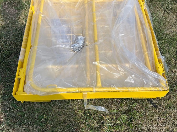 unused-pallet-fork-mount-safety-basket-image-1