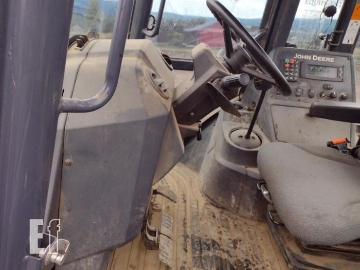 2020-deere-410l-image-16