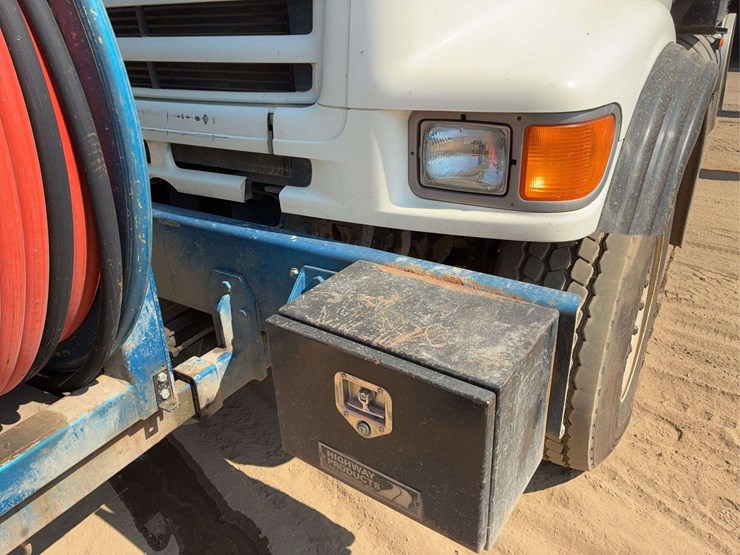 1997-ford-l8501-image-5
