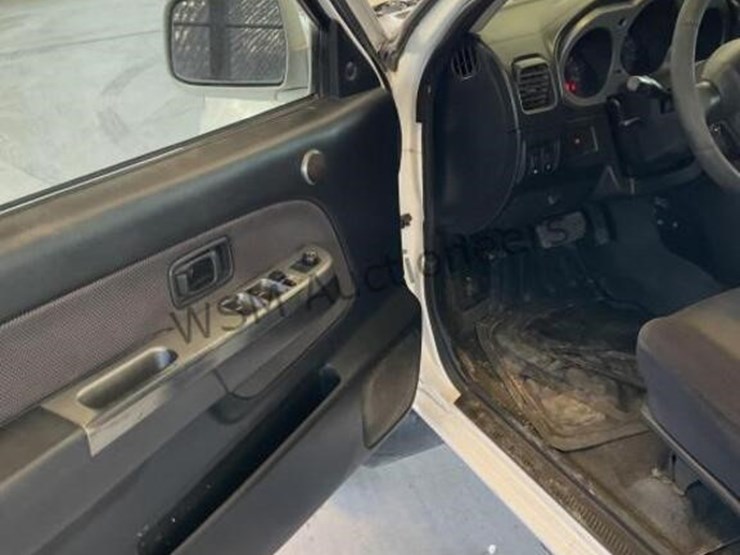 2002-nissan-frontier-image-22