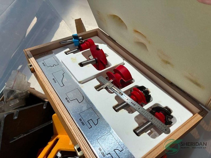 router-cabinet-with-numerous-bits-image-3