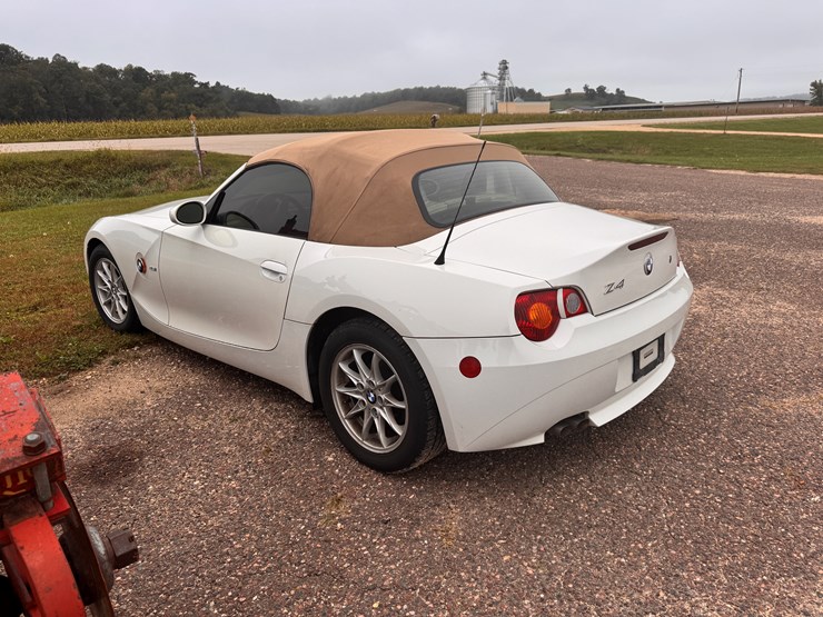 #5479-•-2003-bmw-z4-(arcadia,-wi)-(title-in-delay)-image-6