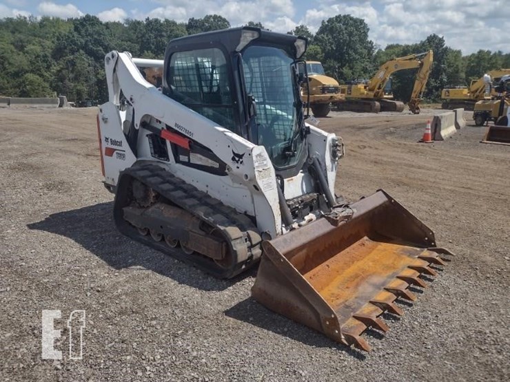2020-bobcat-t590-image-38