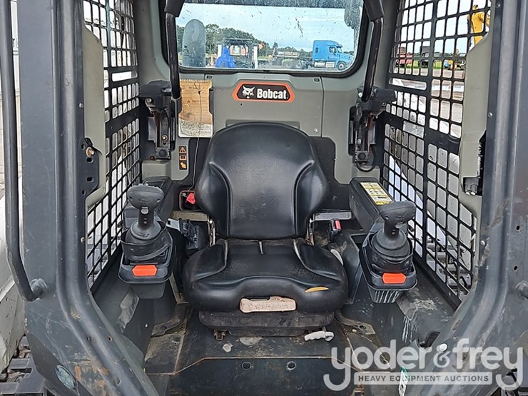 2021-bobcat-t76-image-24