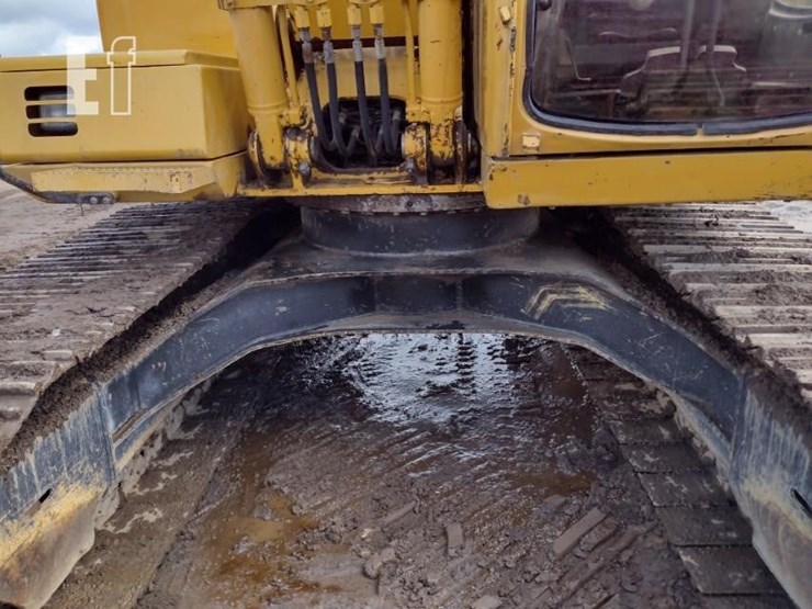 deere-120-image-18