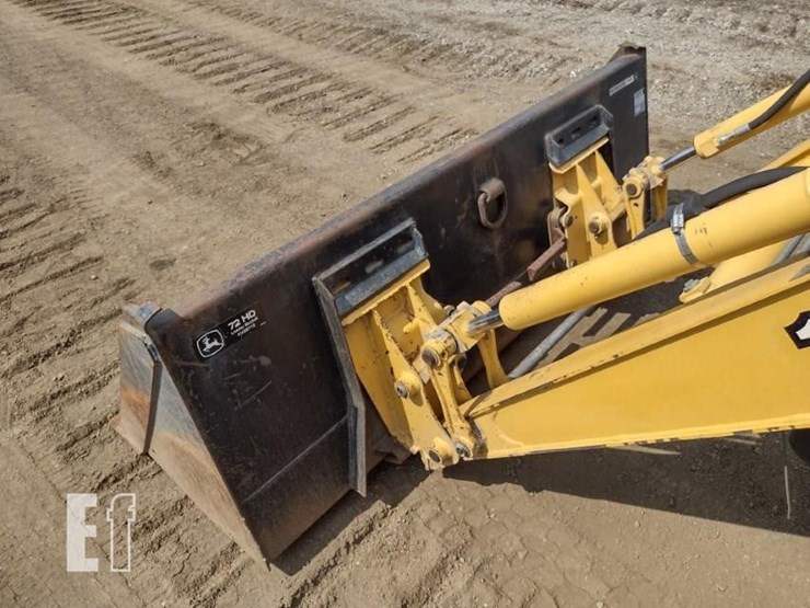 2005-deere-110-image-19