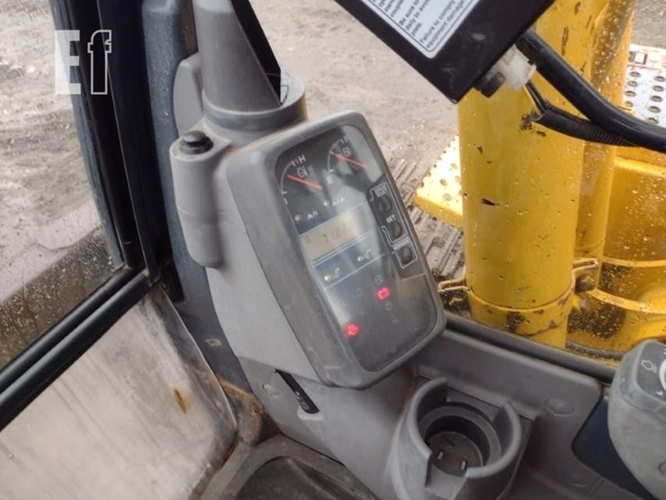 2006-deere-120c-image-8