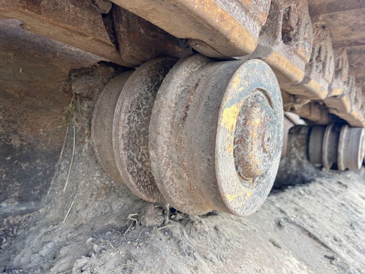 2015-deere-1050k-image-17