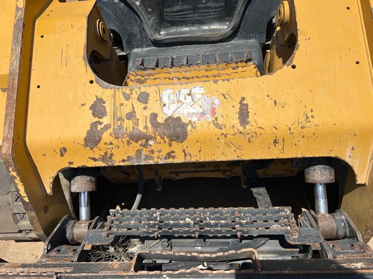 2019-caterpillar-289d3-image-10