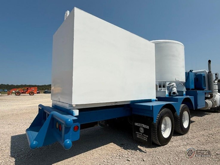 1990-peterbilt-357-image-5