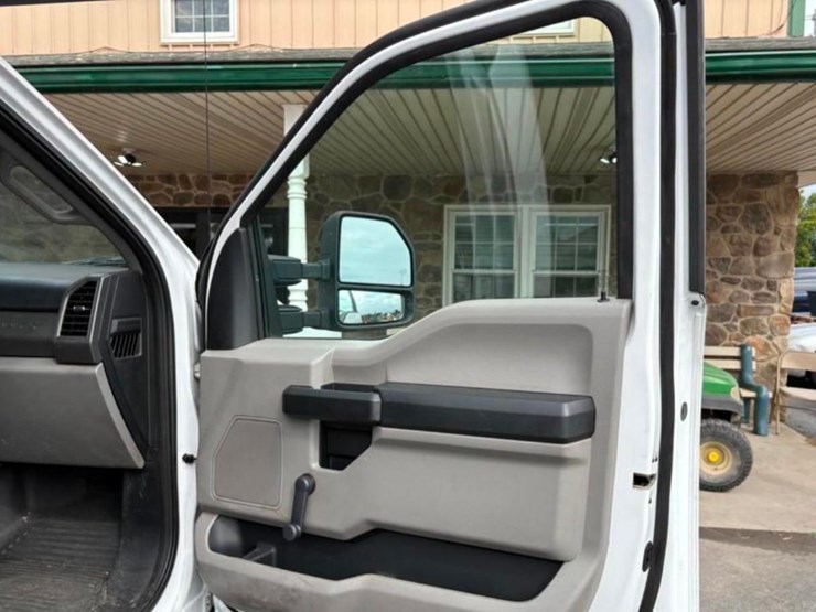 2019-ford-f450-image-21