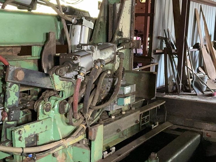 #103-•-hmc-ac-40-carriage-image-40