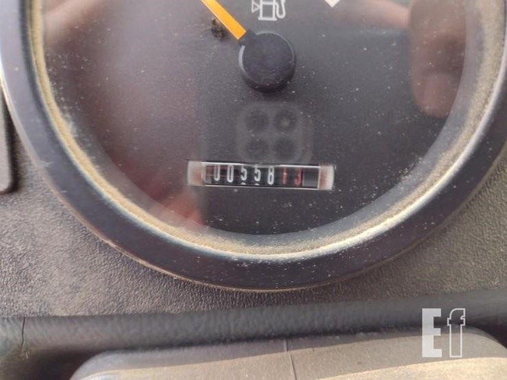 2010-caterpillar-th255-image-6