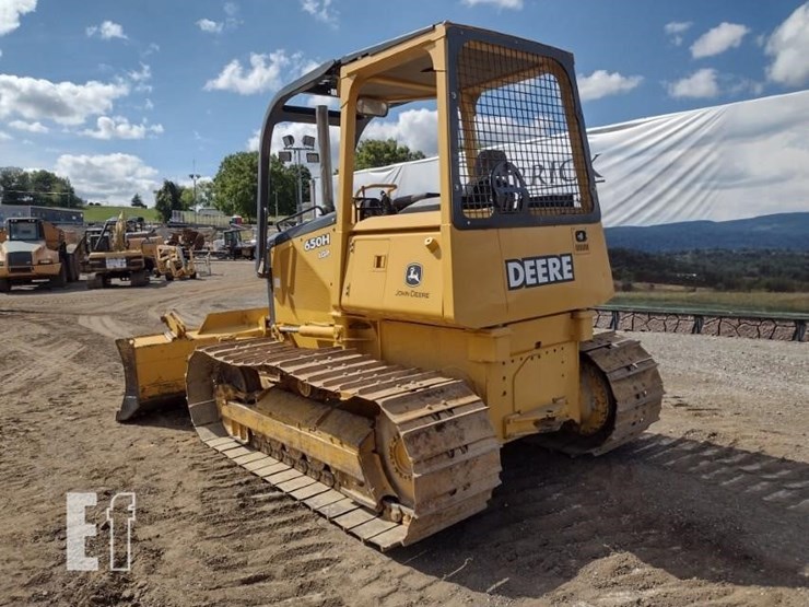 2004-deere-650h-image-43