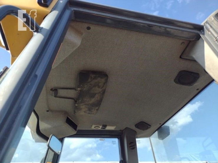 2017-deere-244kii-image-14
