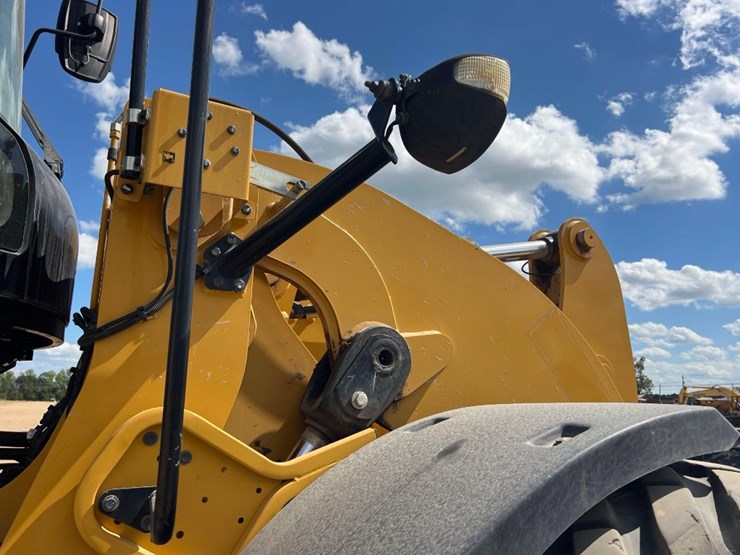 2021-caterpillar-926m-image-24