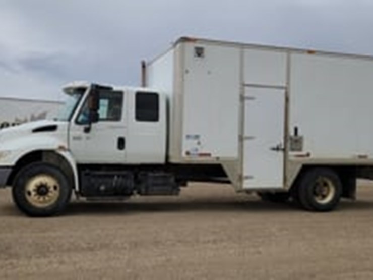 2007-international-durastar-4400-image-5