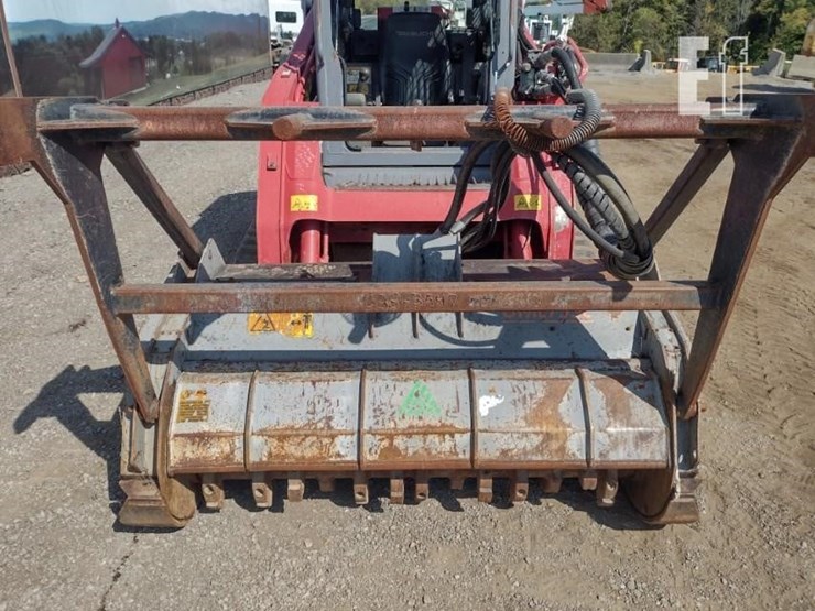 2013-takeuchi-tl12-image-13
