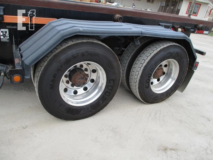2008-freightliner-business-class-m2-106-image-20