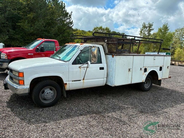 2000-chevrolet-c3500-pickup-truck,-vin-#-1gbjc34r1yf437945-image-1
