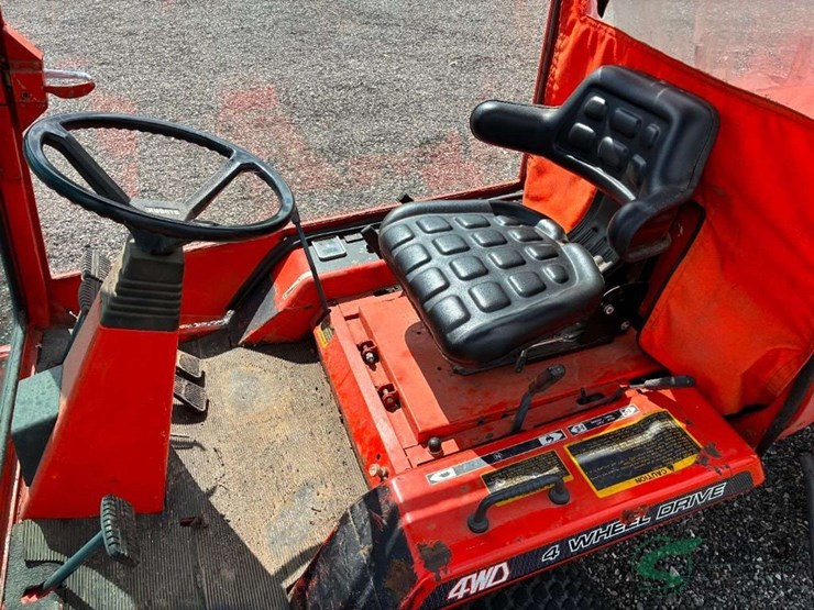 2002-kubota-f2000-image-15