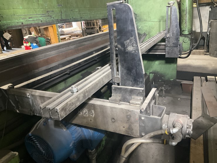 #105-•-175-ton-accur-press-brake-image-7