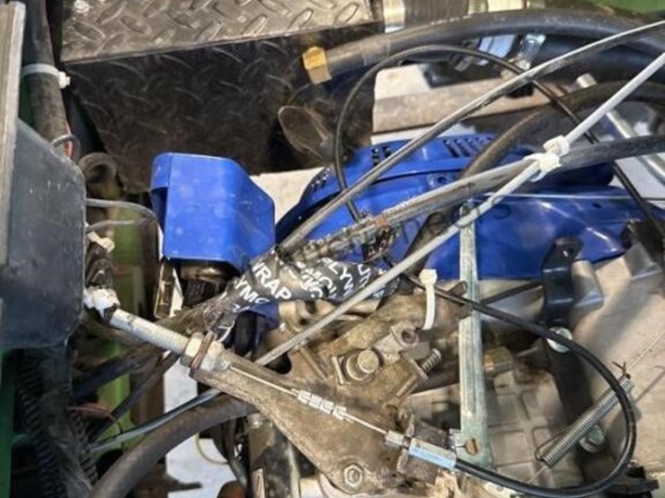 john-deere-gator-tx-image-15